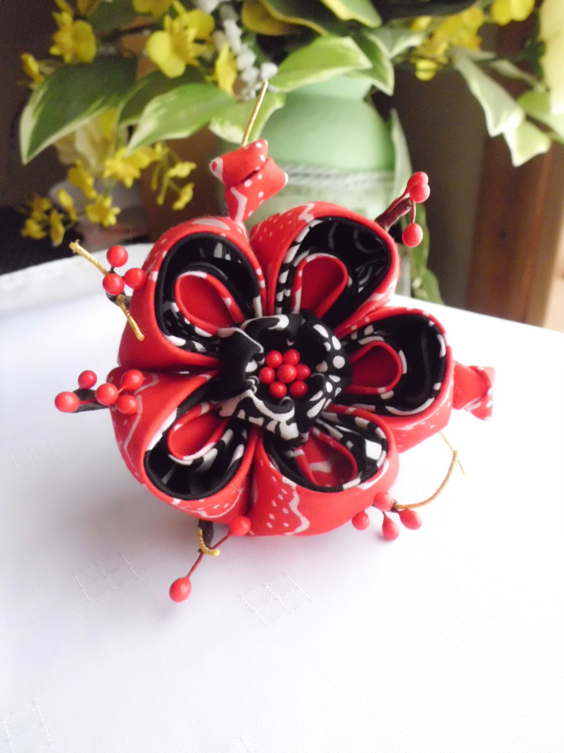 Gothic Red And Black Ume Flower Plum Blossom Tsumami Kanzashi Adapted Hair Stick Hair Fascinator